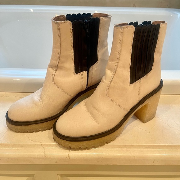 Free People Chelsea Boot - Picture 3 of 9
